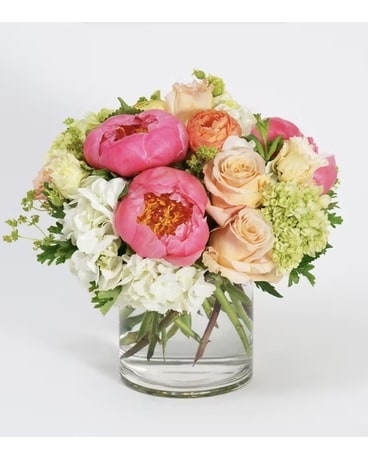 Granbury Flowers & Gifts - Summer Breeze Flower Arrangement